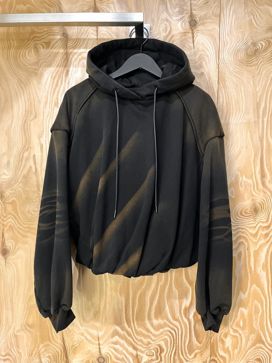 준지 24f/w 블리치 셔링 후디 상품이미지1