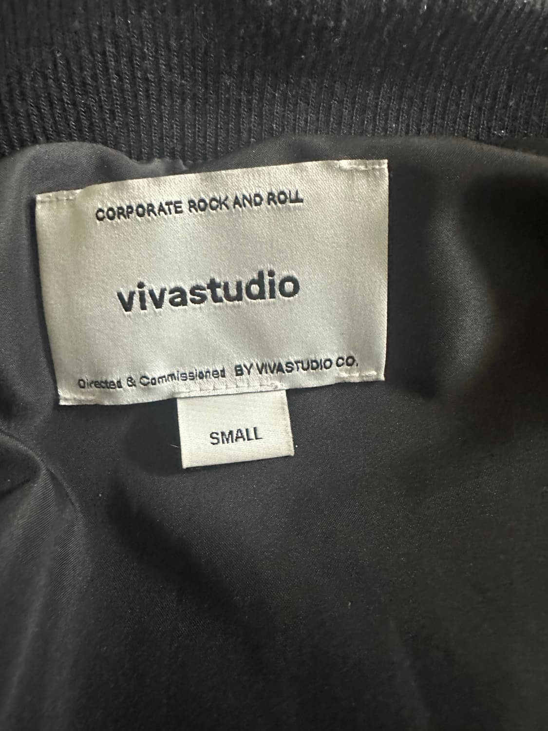 VIVASTUDIO 크링클 워싱 오버핏 다운 상품이미지4