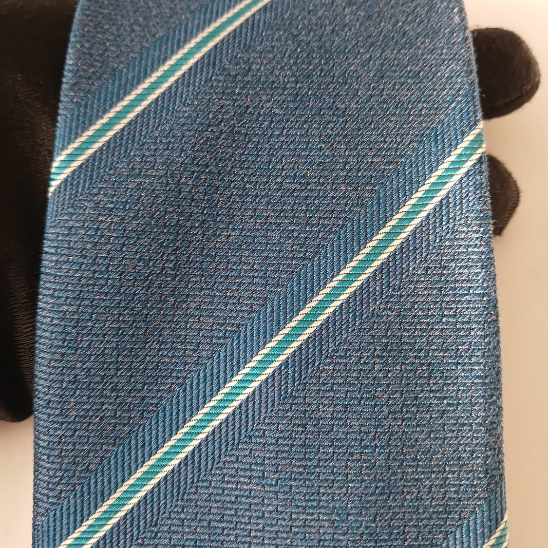 듀퐁 블루 스트라이프 자수 로고 넥타이 8.8cm A+등급 A18980
 상품이미지6