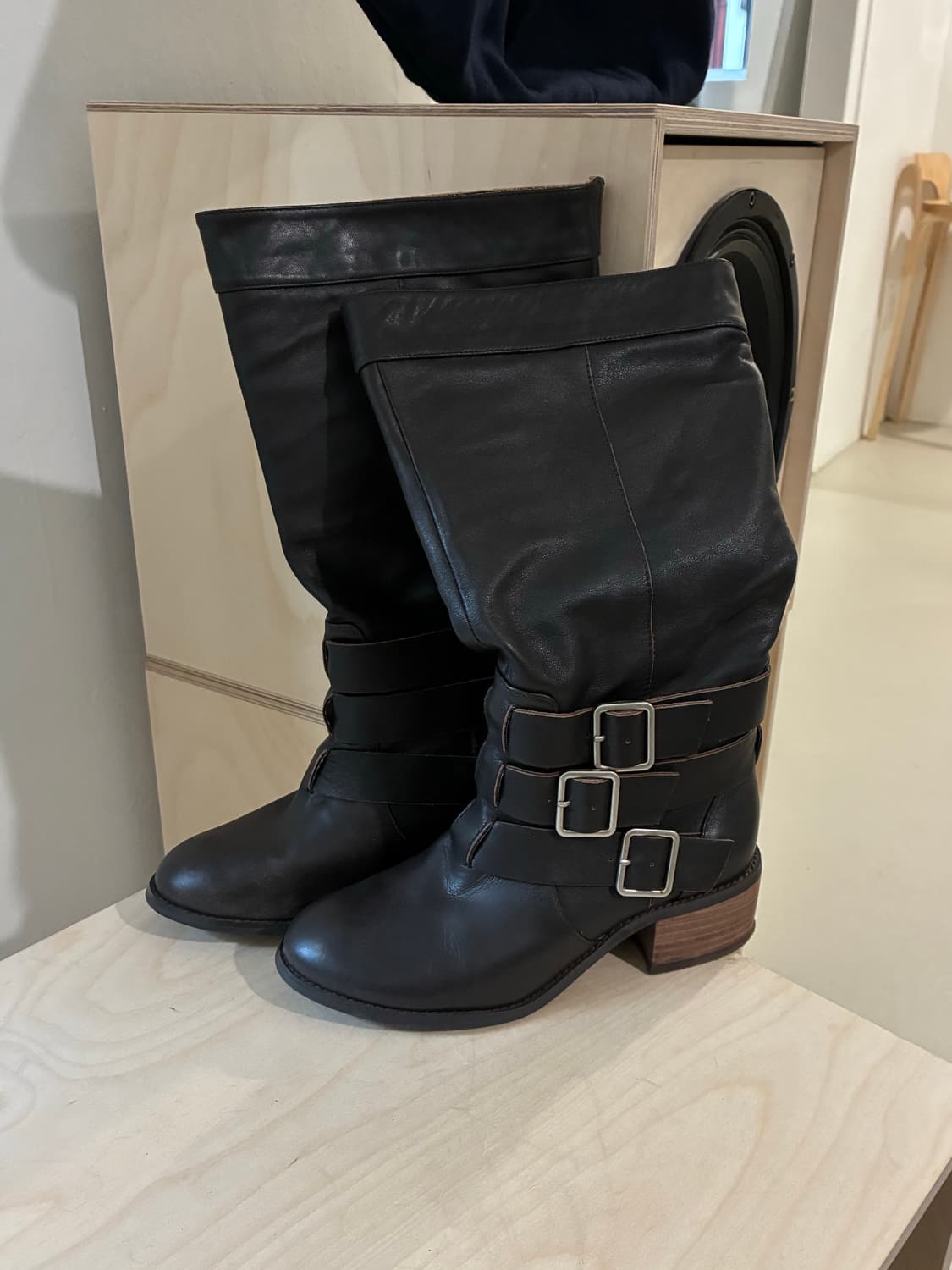 스나오 쿠와하라 부츠 상품이미지2