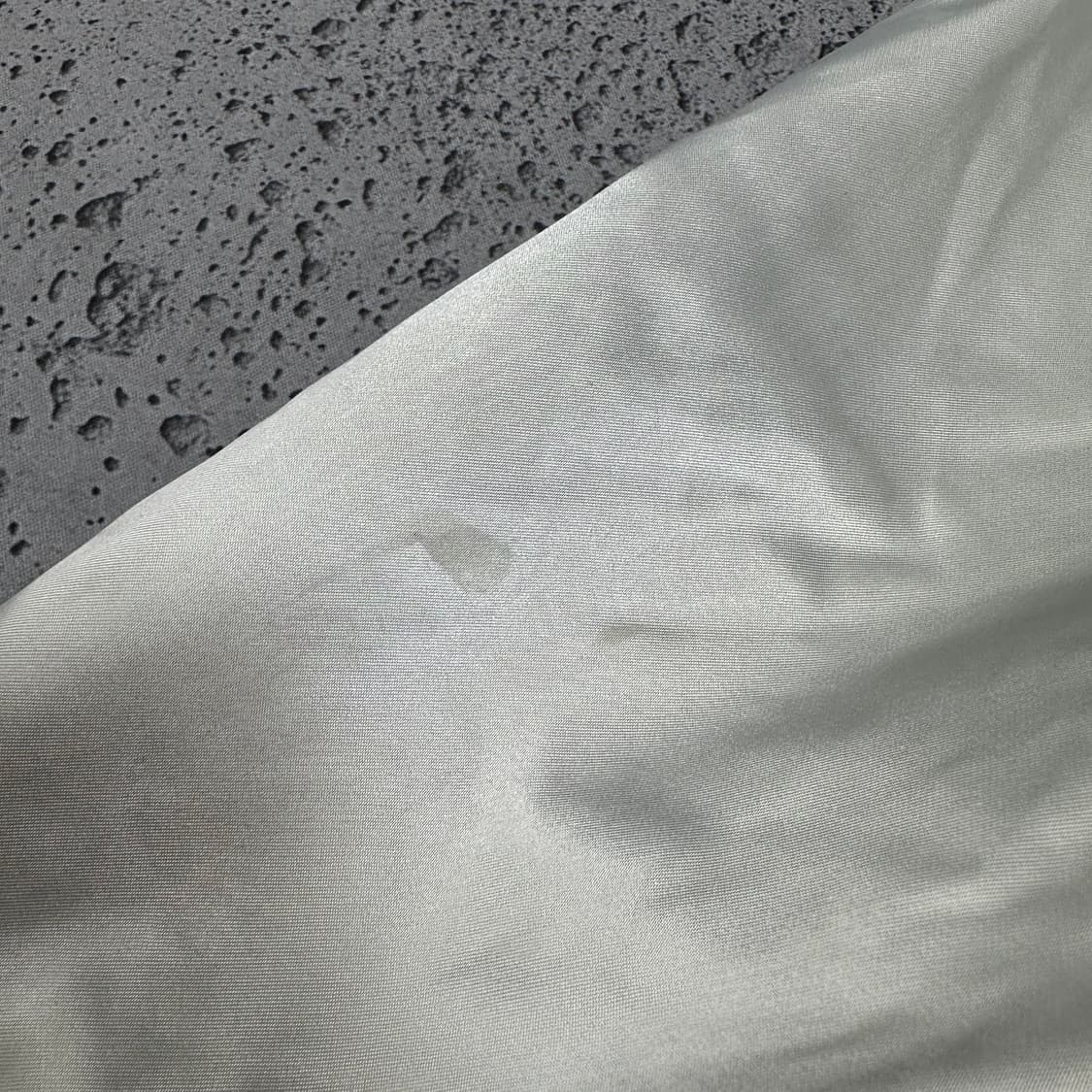 ✨ (바배) H&M 예일 새틴 바시티 봄버 자켓 상품이미지5