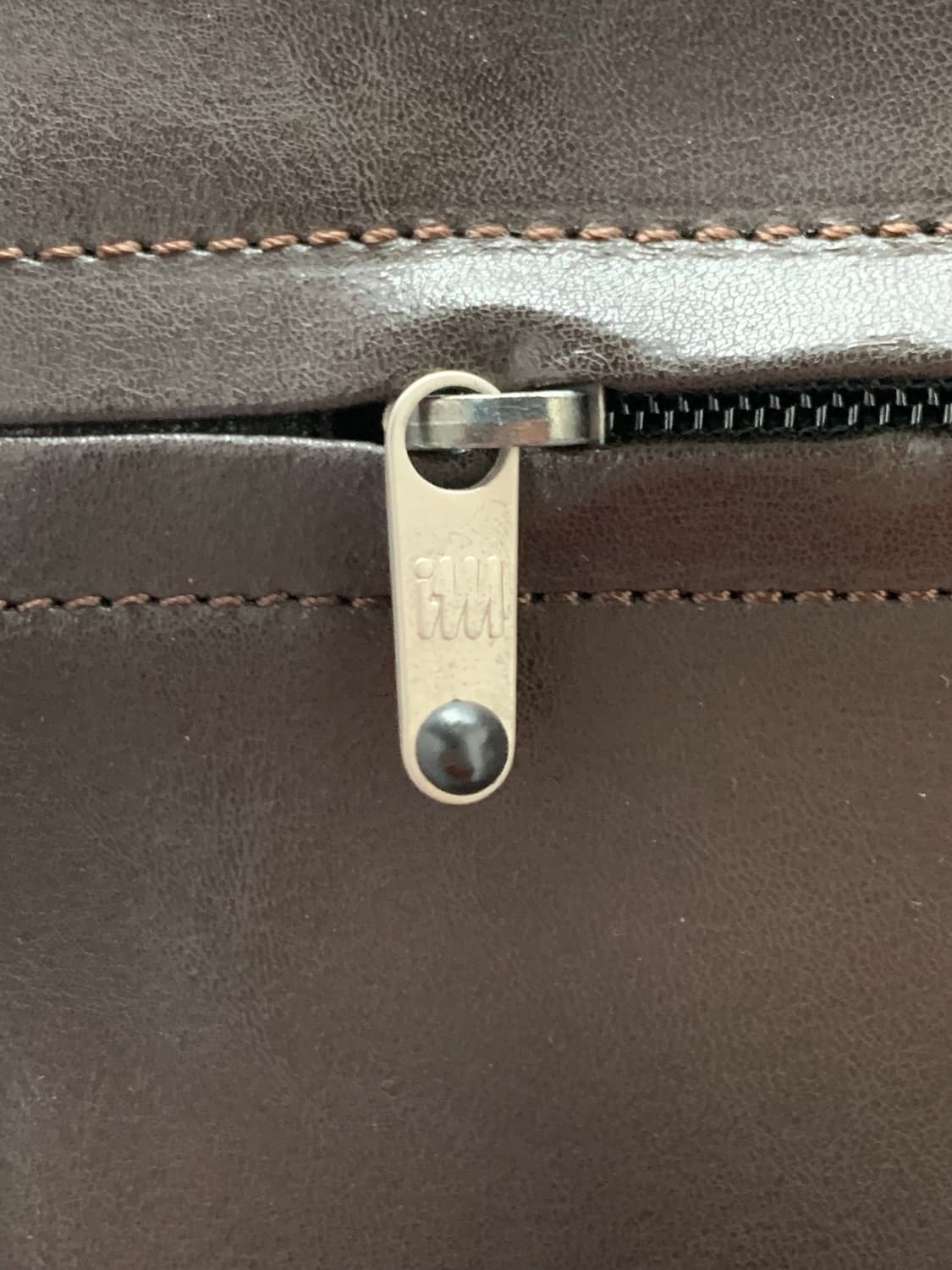 issey miyake 크로스백 다크브라운 상품이미지6