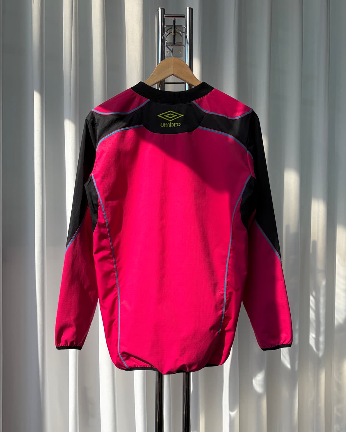 [M]엄브로 JPN 올드스쿨 핑크 웜업 바람막이 상품이미지4