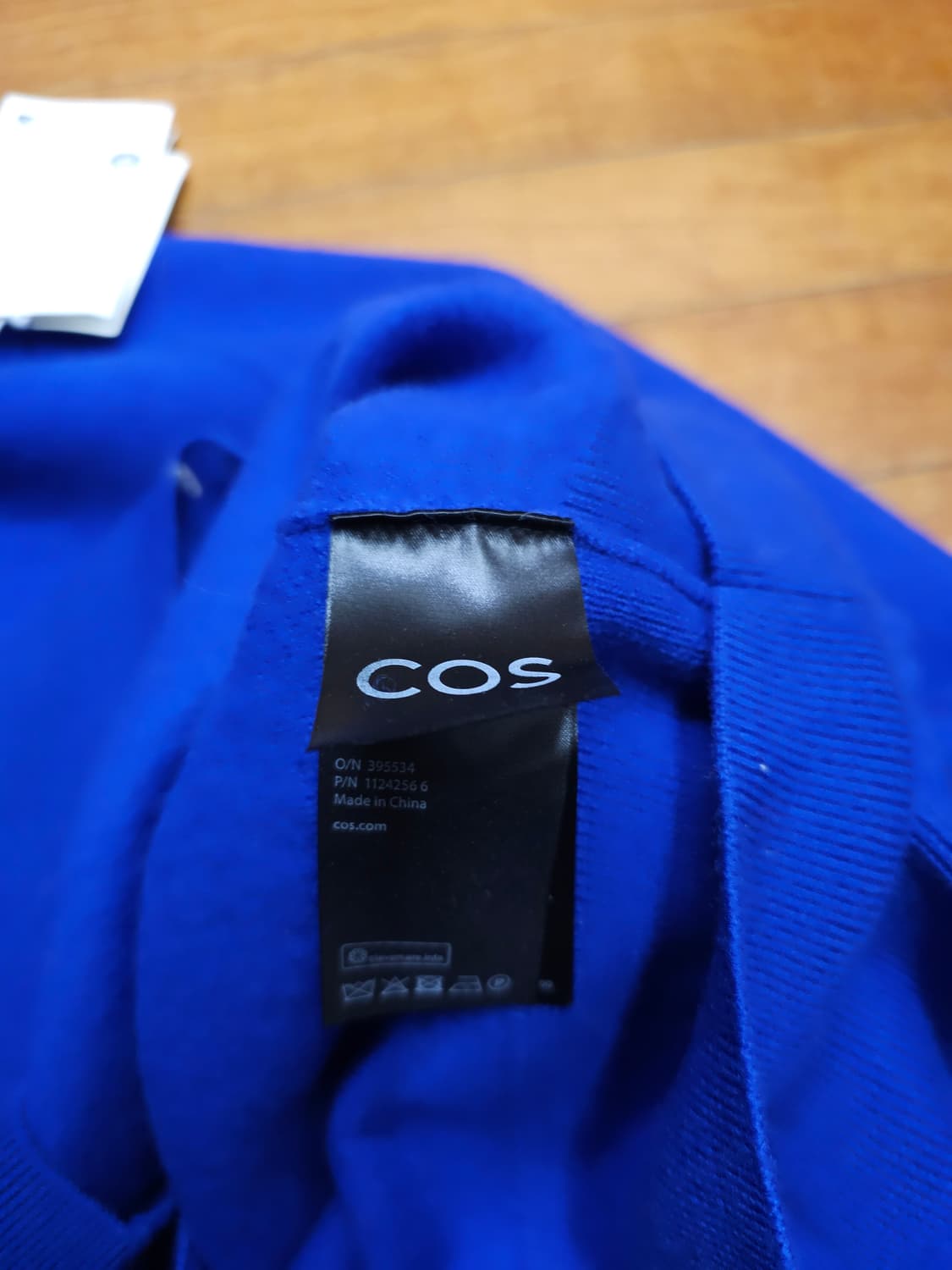 새상품)코스 양모100% 하이넥 가오리니트 상품이미지6