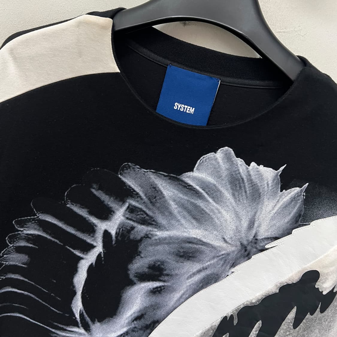 시스템옴므 컬러 배색 프린팅 반팔티 100 상품이미지3