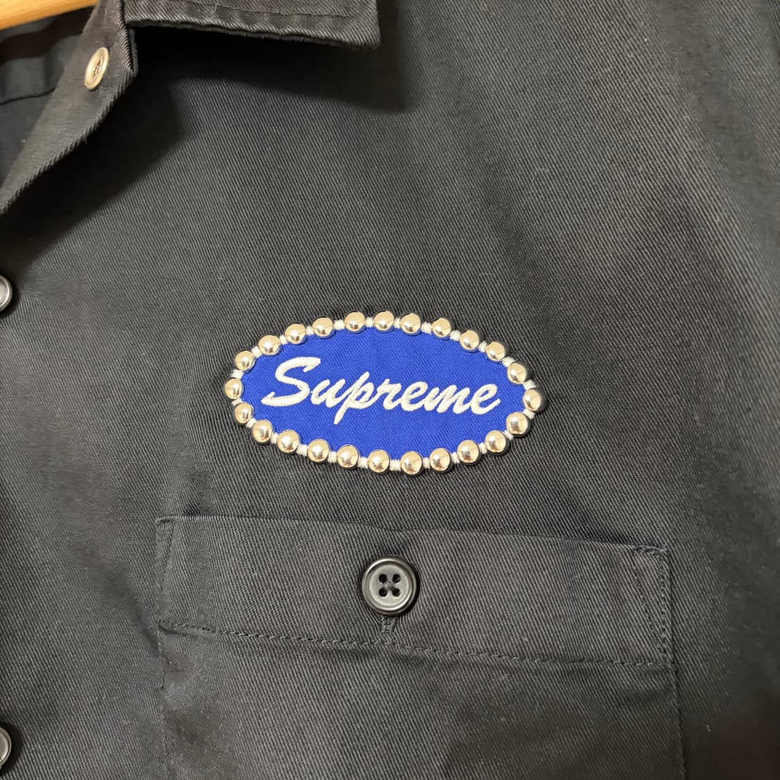 슈프림 20FW Supreme 스터드 패치 반팔 워크 셔츠 블랙 L 상품이미지4