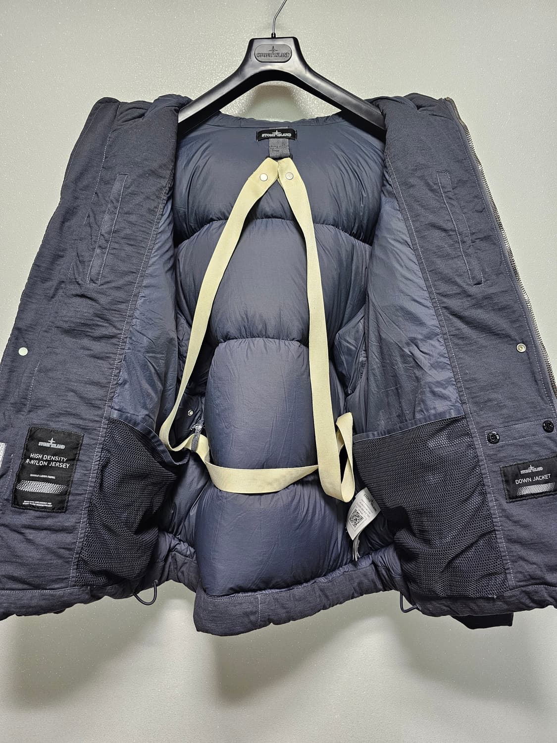 스톤아일랜드 쉐도우프로젝트 하이 덴시티 R-나일론 후드 다운 자켓 상품이미지6