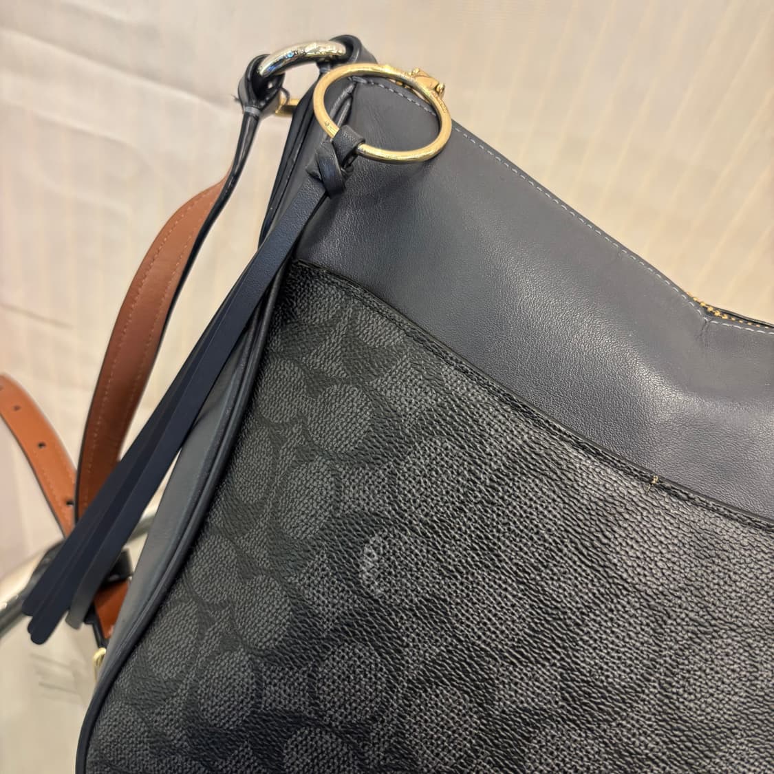 정품 코치 가죽 시그니처 크로스백     상품이미지3