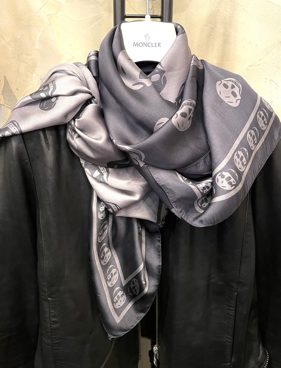 알렉산더맥퀸 대형 실크 스카프 상품이미지3