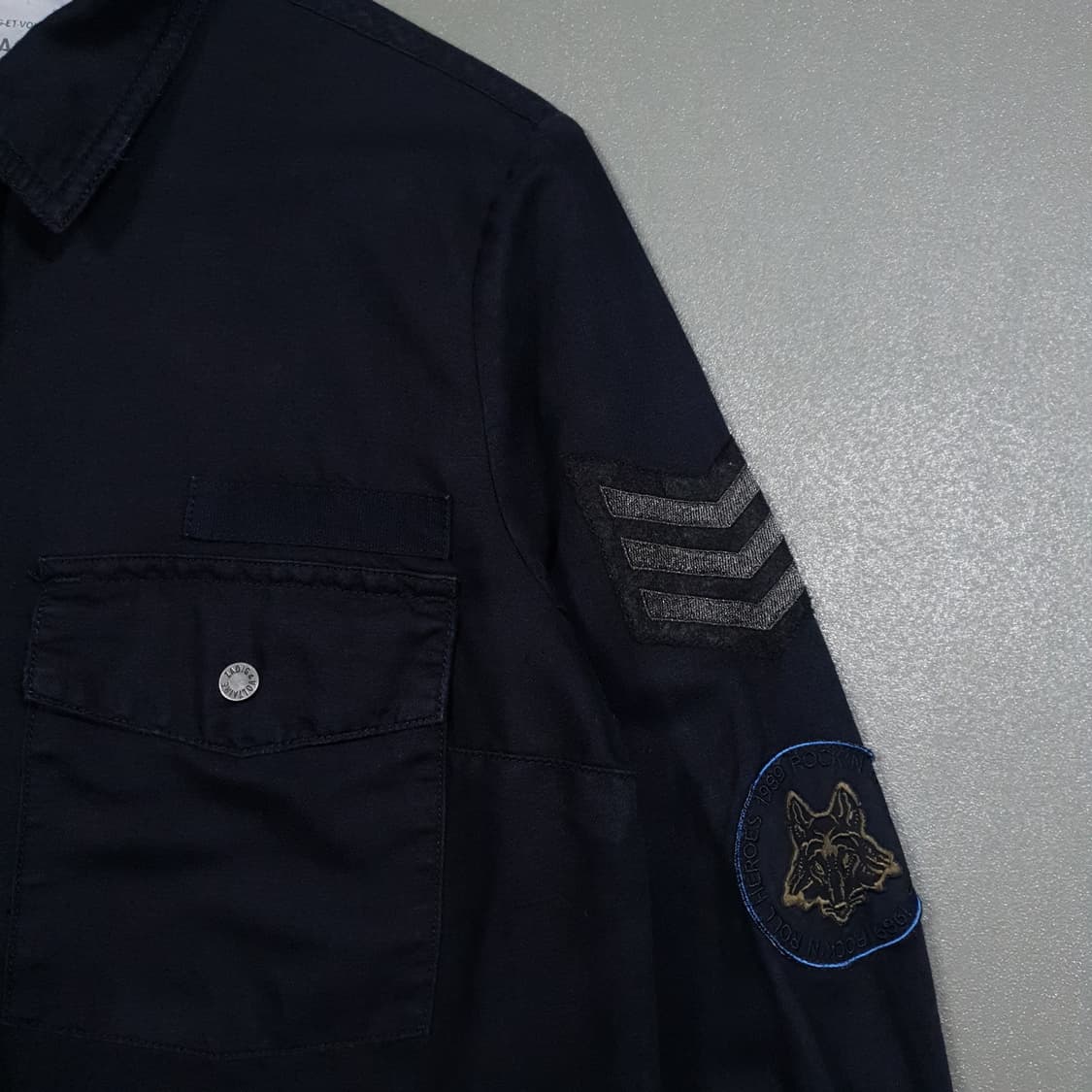 실측 여성 55) 쟈딕앤볼테르 린넨 블렌디드 밀리터리 자켓 자수 셔츠 상품이미지2