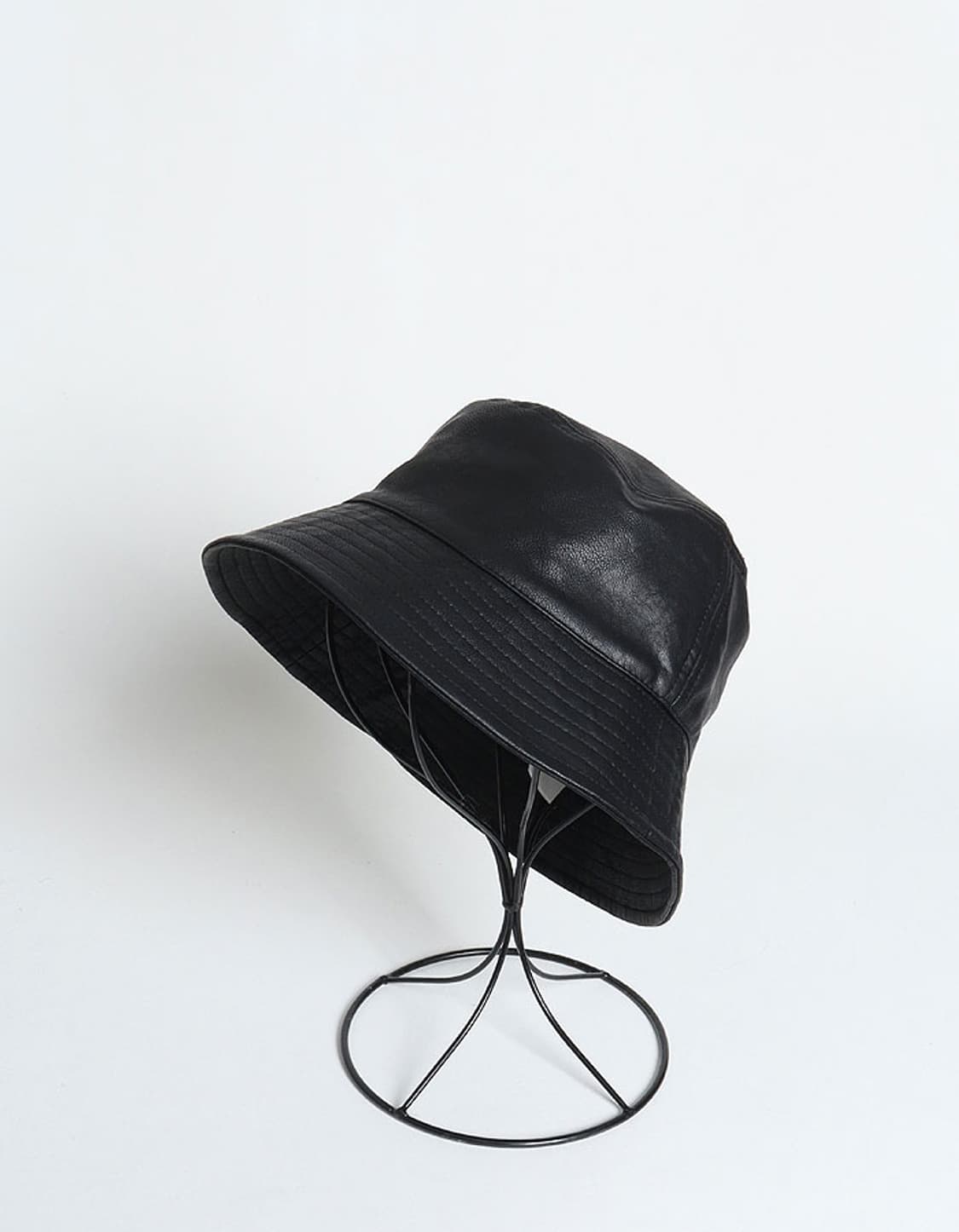 niko and… FauxLeather Bucket Hat 상품이미지1
