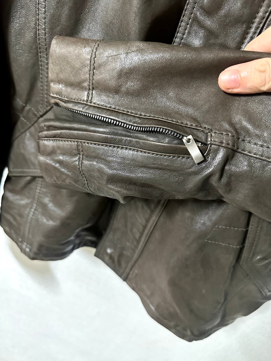 솔리드 옴므 램스킨 하이넥 히든후드 레더자켓 상품이미지3