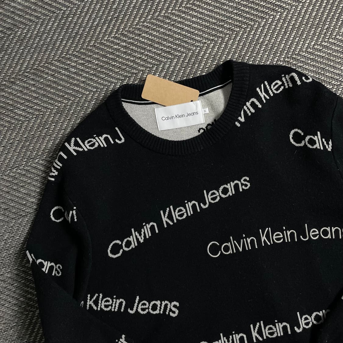 캘빈클라인 로고 플레이 라운드 울 니트 블랙o 5003 상품이미지2