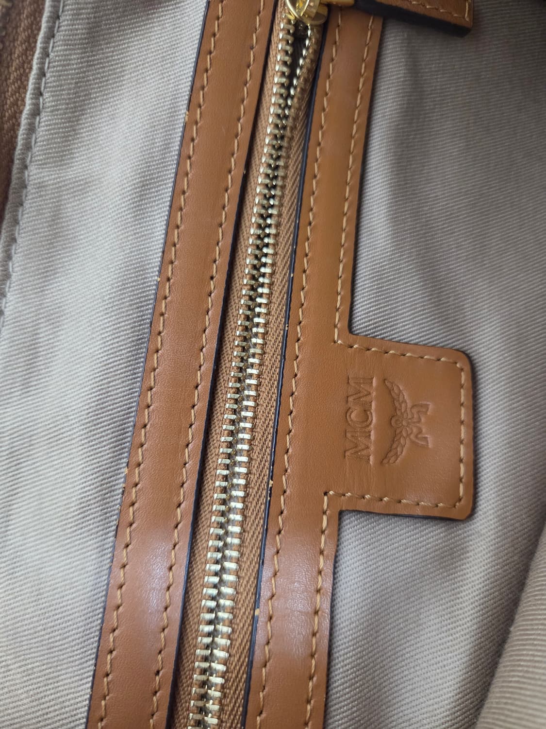 MCM 비세토스 클러치백 브라운 상품이미지5