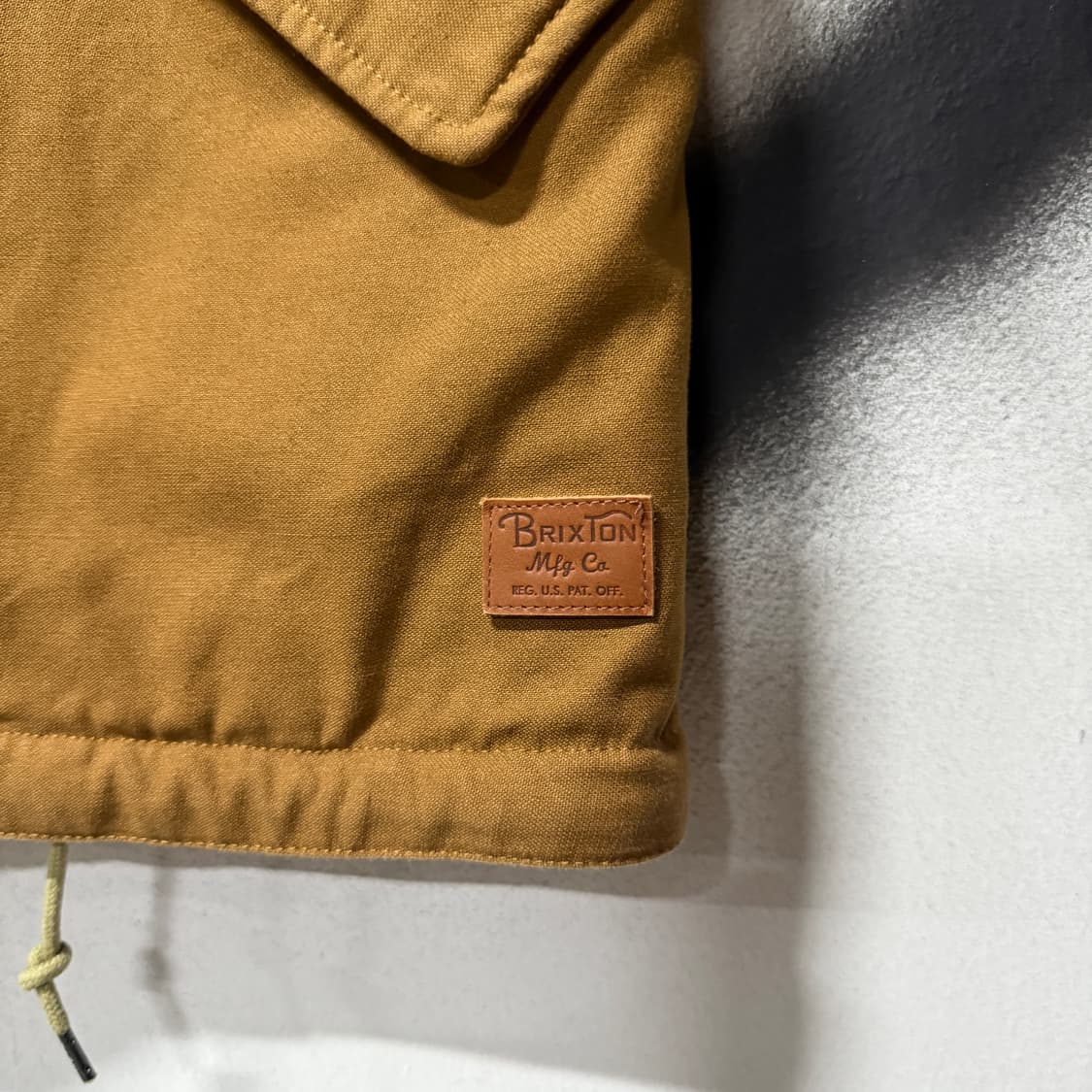 브릭스톤 캔버스 스웨이드 카라 디테일 퀼팅 덱 자켓 상품이미지5