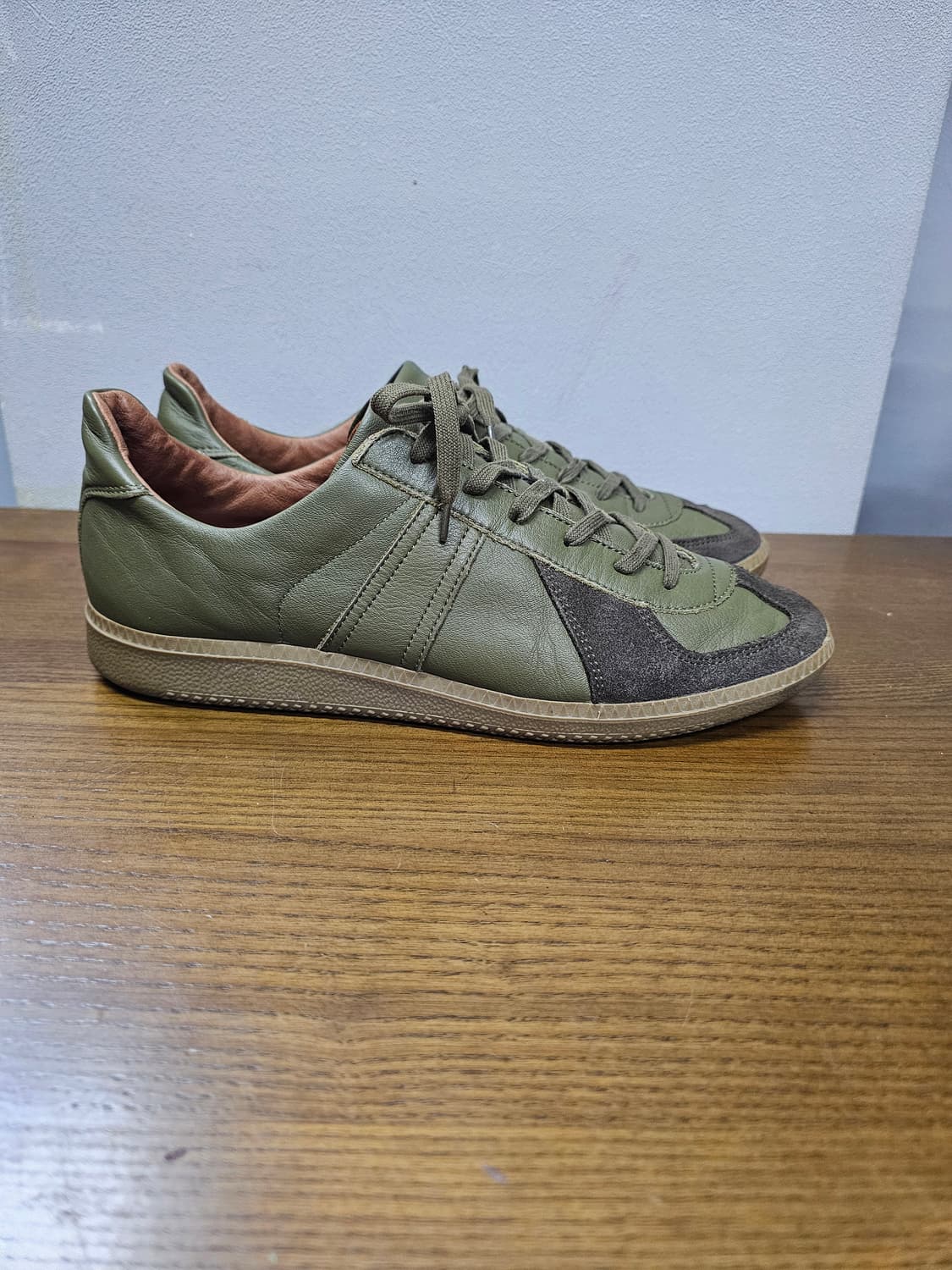 리프로덕션 오브 파운드 스니커즈 상품이미지1