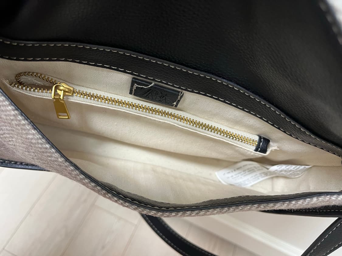 자라 숄더백 상품이미지3