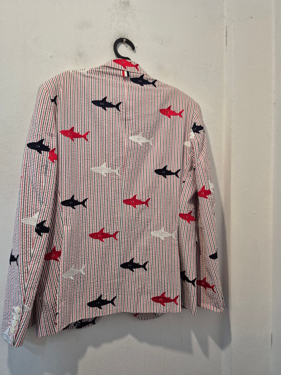 톰브라운 자켓 상품이미지2