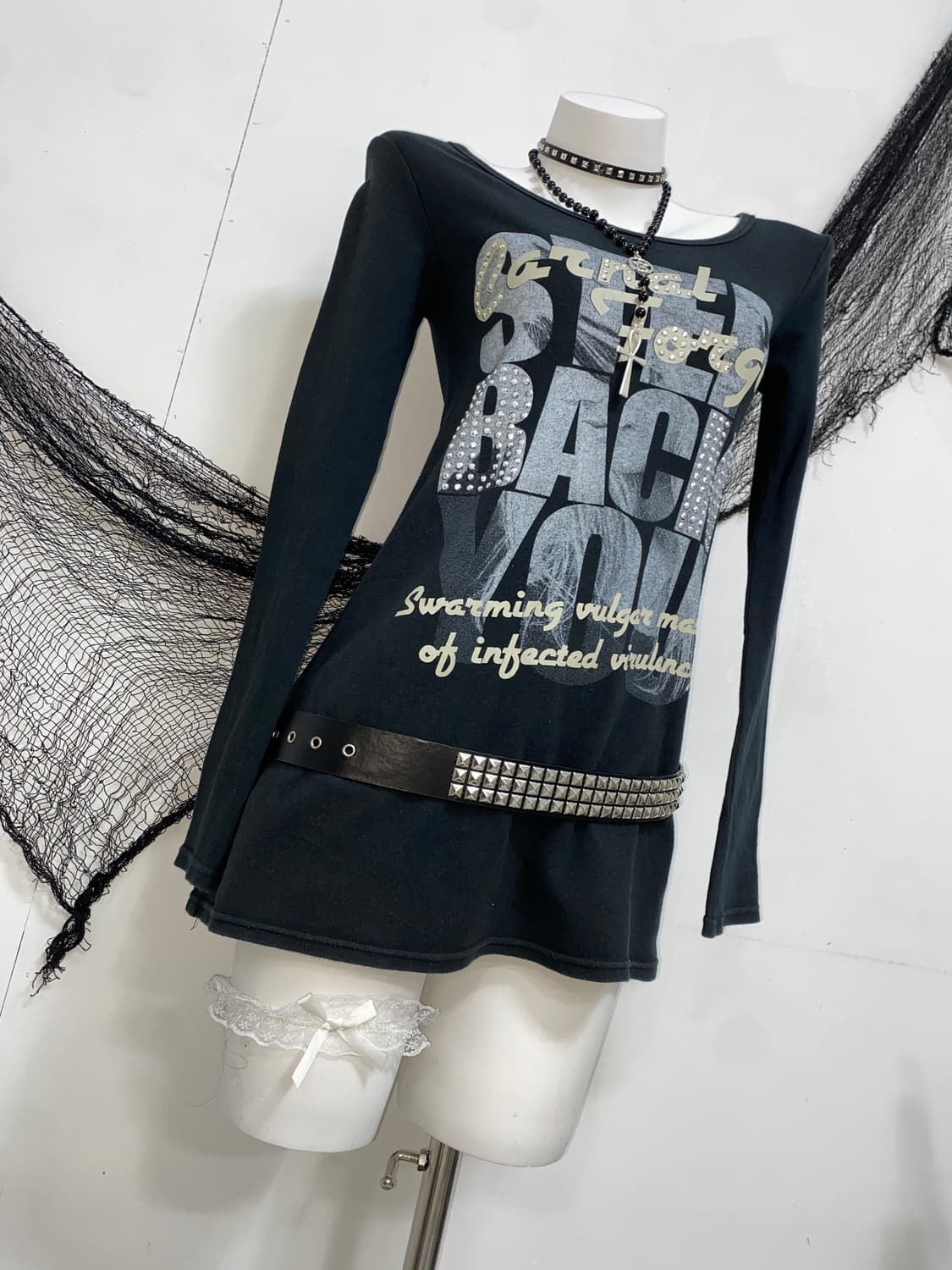 ꒰ঌ 펑투케 큐빅 레터링 롱슬리브 ໒꒱ 상품이미지2