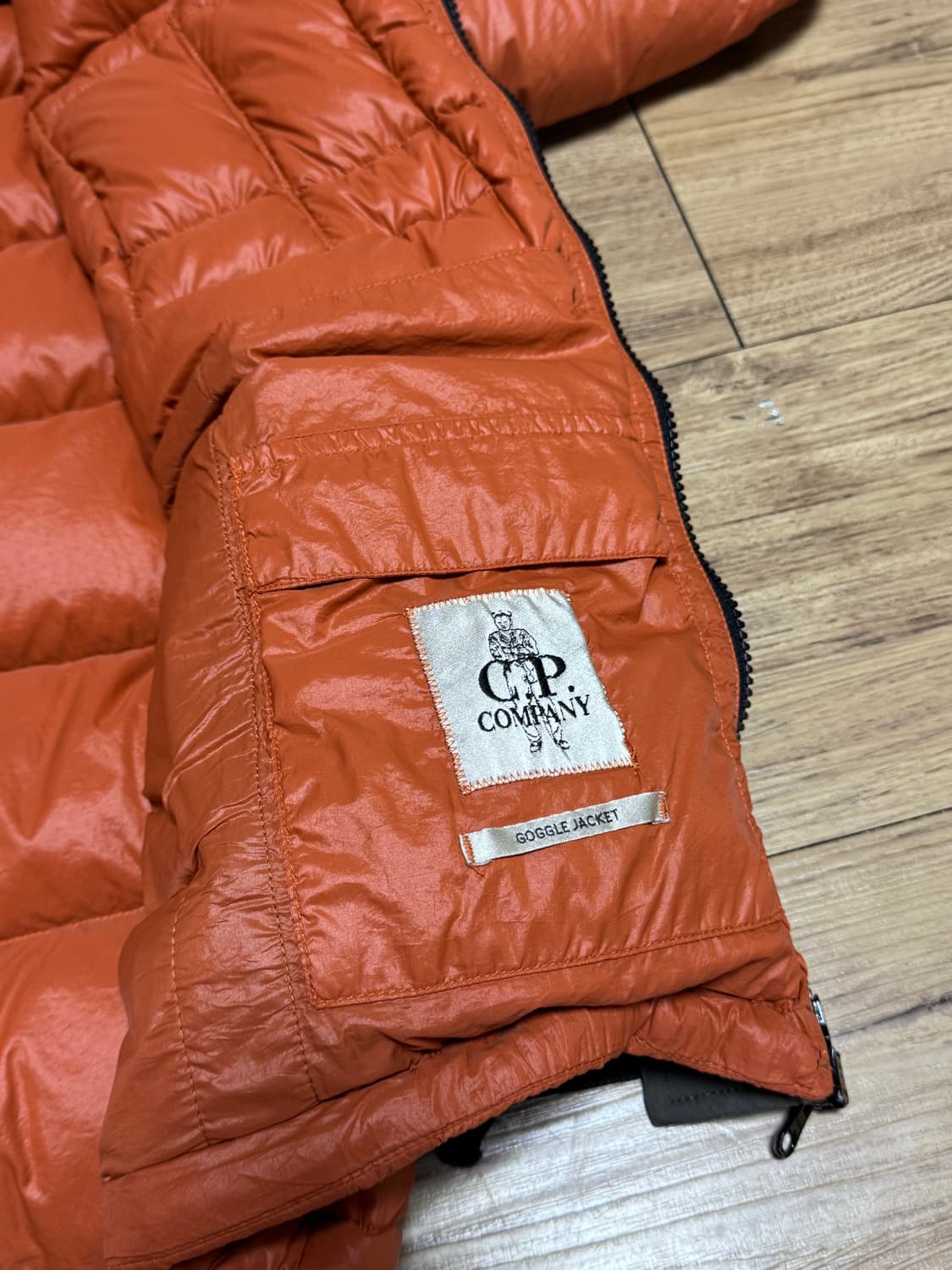 [S] CP컴퍼니 DD쉘 히든고글 다운 패딩 상품이미지7