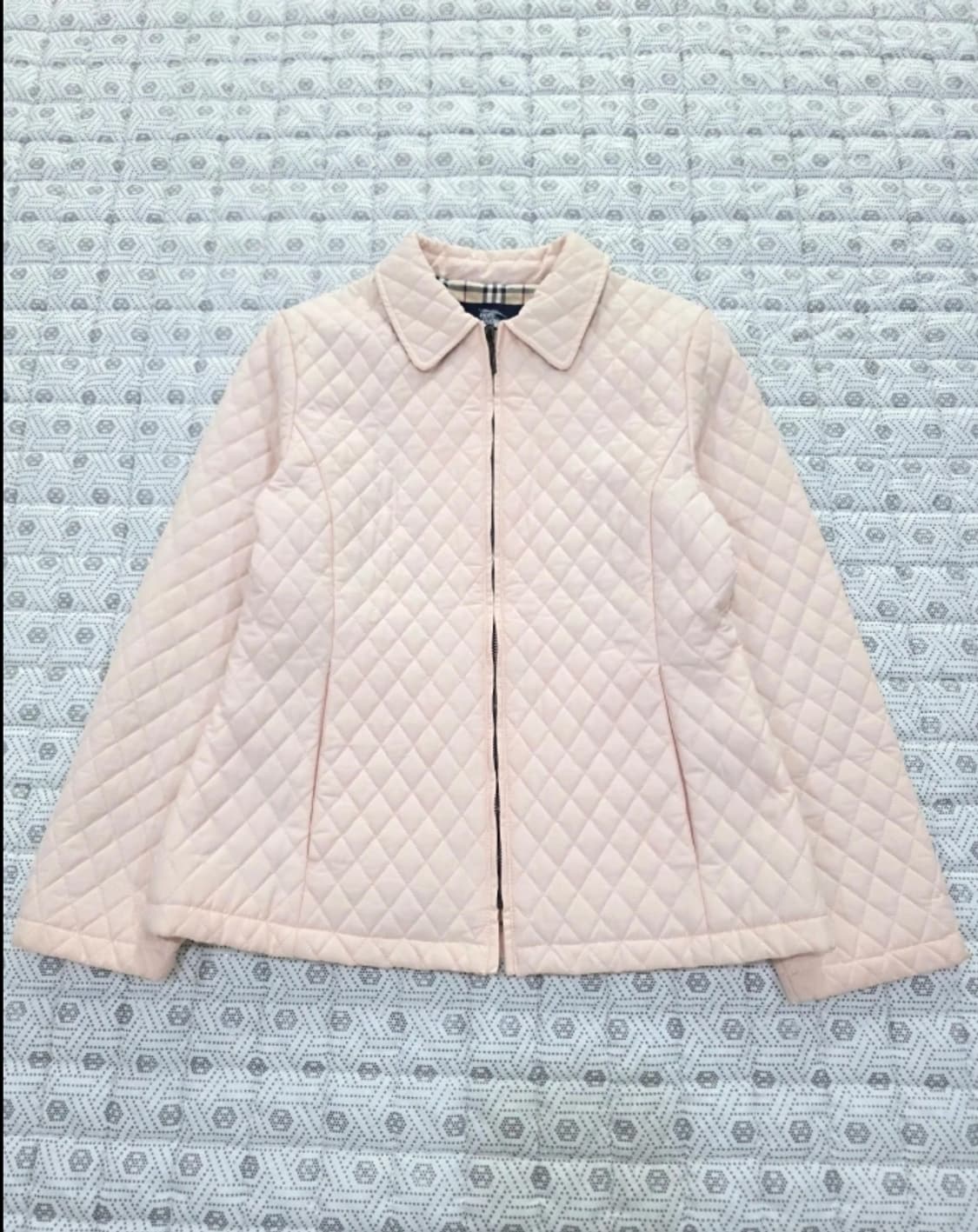 버버리 퀼팅 자켓 핑크 10~12세, 성인44 상품이미지1