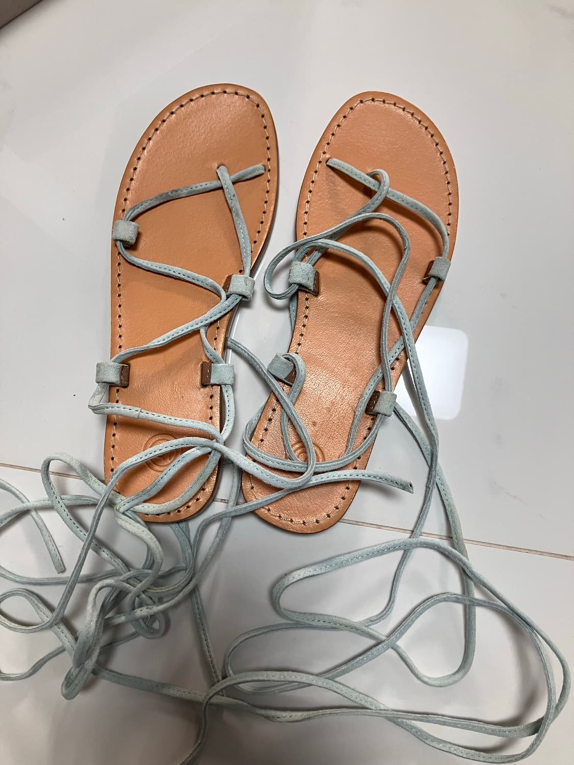 얼반아웃피터스 스웨이드 글레디에이터 스트랩 샌들 상품이미지3