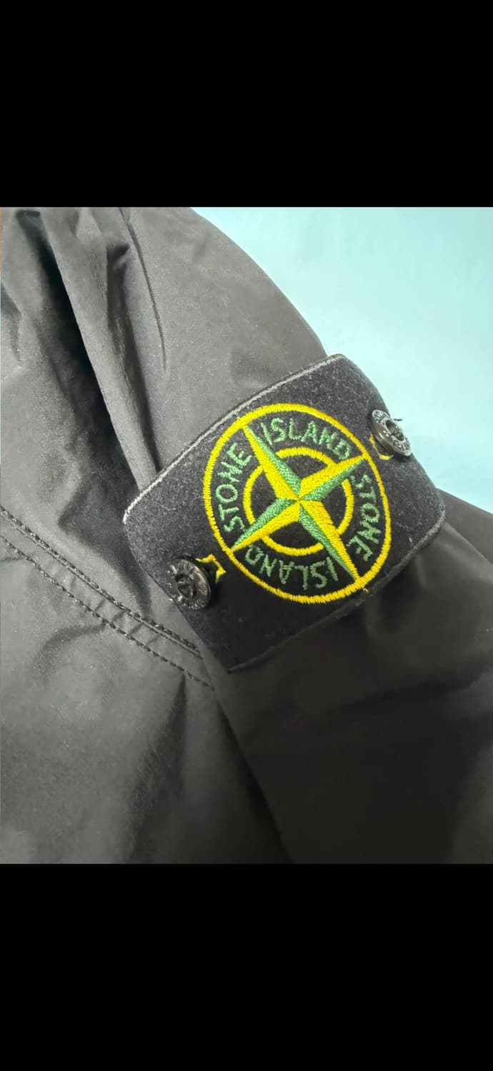 스톤아일랜드 윈드브레이커 상품이미지2