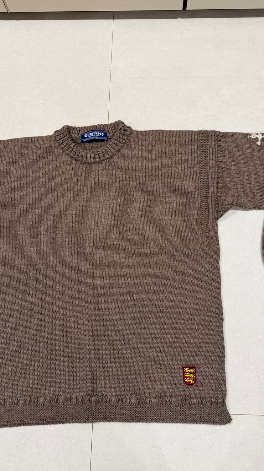 건지울른스 크루넥 홀가먼트 스웨터 상품이미지2