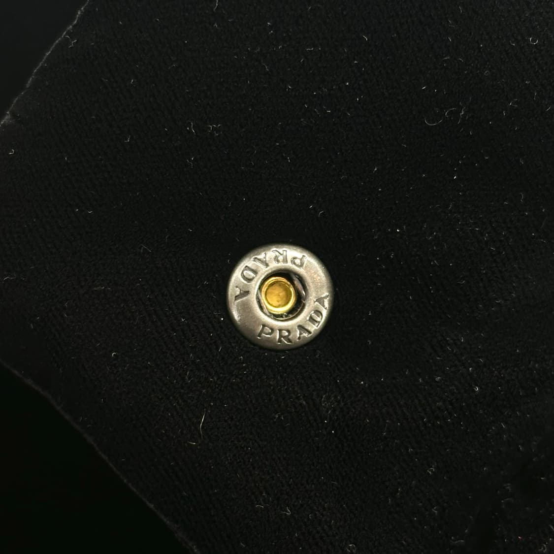 [38/S+급] 프라다 컨버터블 크롭 벨벳 다운 패딩 자켓 상품이미지6