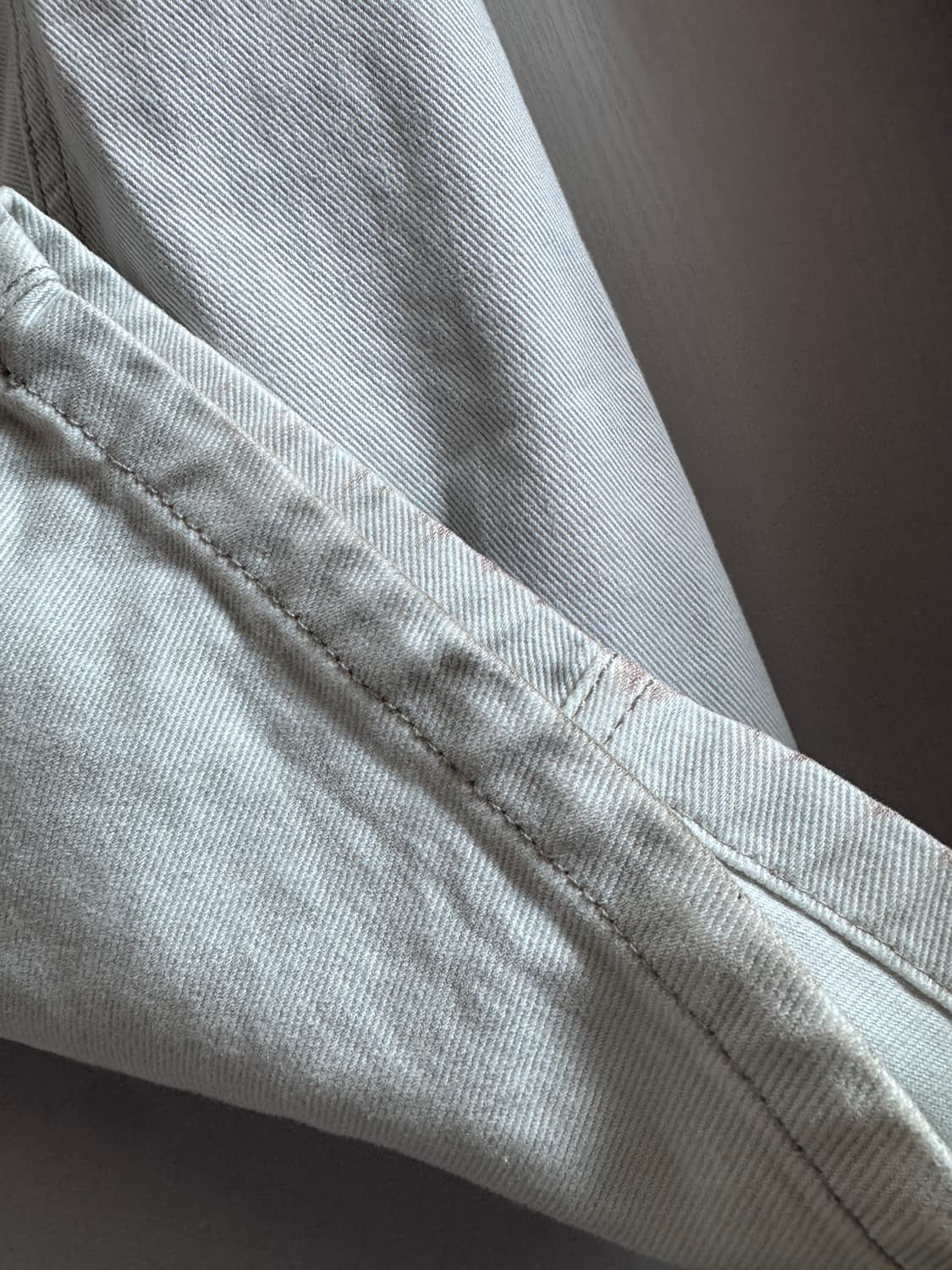 LEMAIRE 르메르 트위스트 벨티드 팬츠 스노우그레이 L 상품이미지5