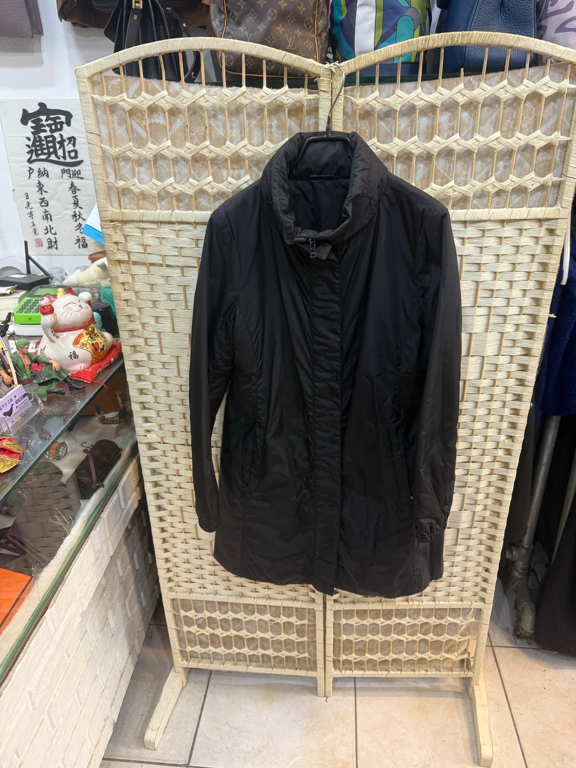 42/55 정품 프라다 경량패딩 팝니다 상품이미지1