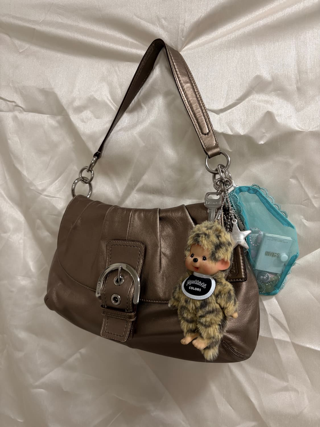 Coach gold brown glitter shoulder bag 상품이미지2