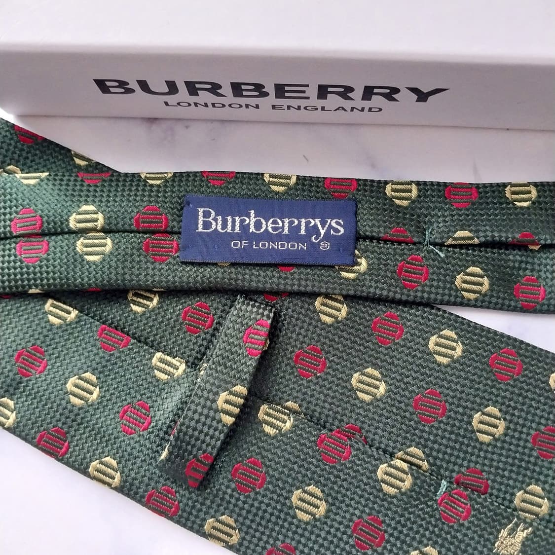 버버리 실크 그린 도트 패턴 넥타이 9.9cm S~A+등급 K2510
 상품이미지8