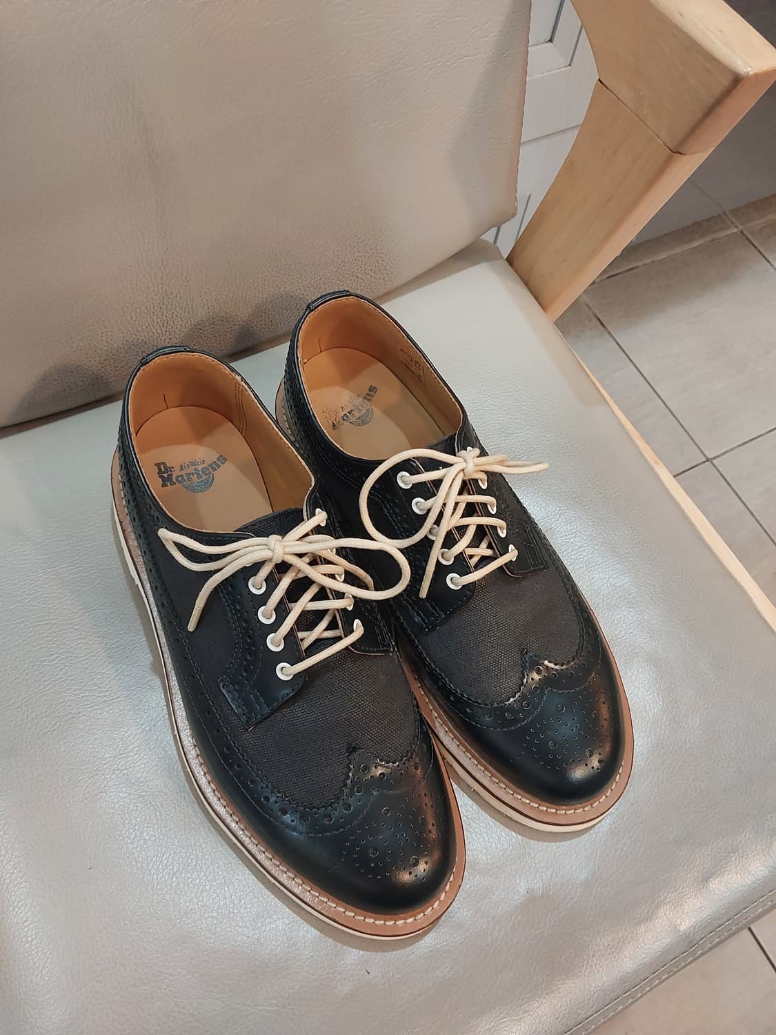 닥터마틴 알프레드 옥스포드 윙팁 네이비 250mm (UK6, US7) 상품이미지10