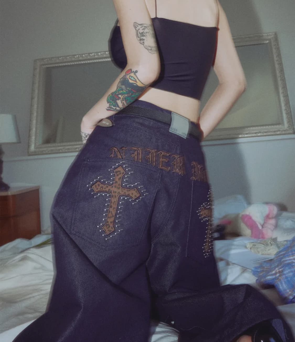 니어노어 BACK-CROSS WIDE DENIM PANTS_INDIGO 상품이미지1