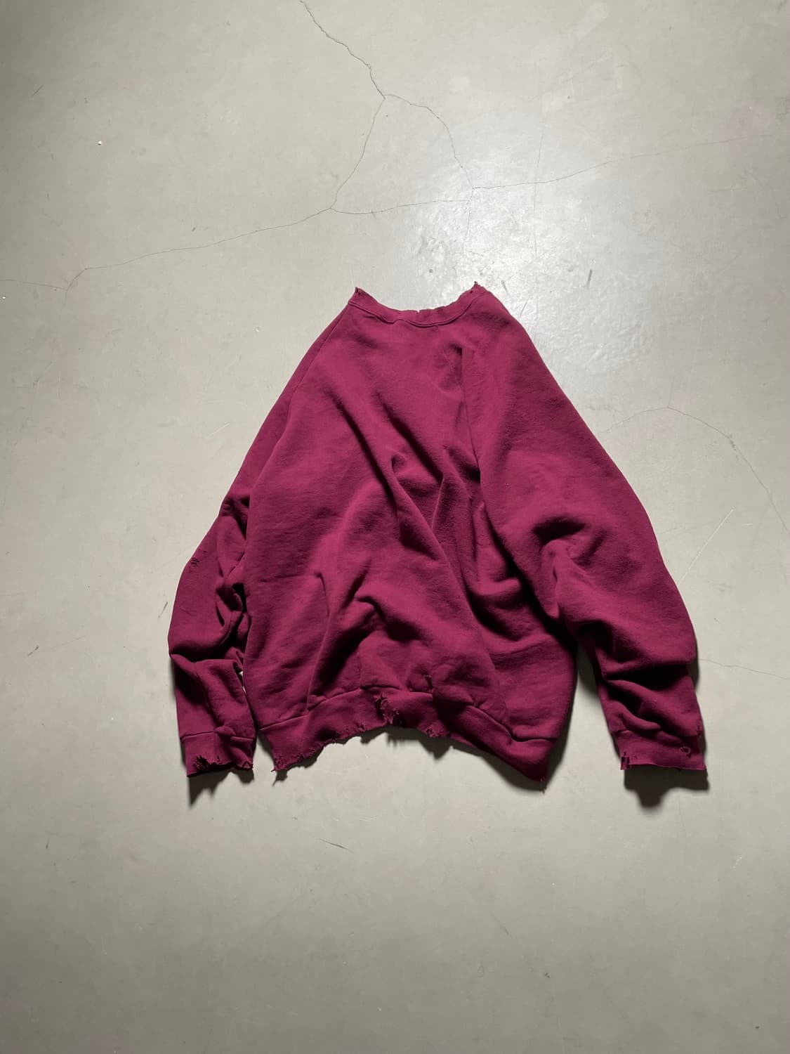 Vintage Distressed Sweatshirt 상품이미지3