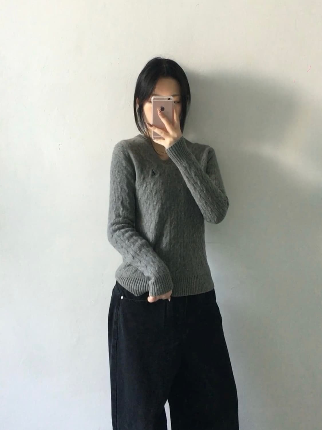 빈폴 자수 꽈배기 브이넥 니트 상품이미지2