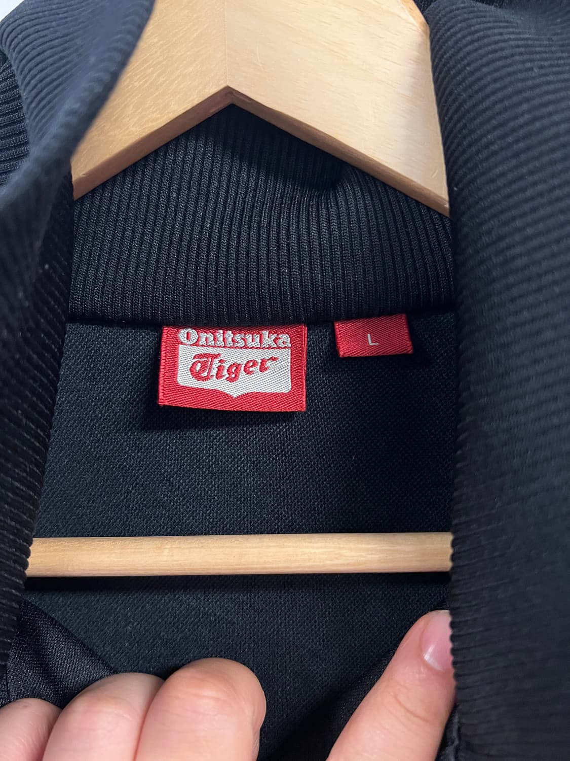 L) 오니츠카타이거 블랙 트랙탑 져지 O249 상품이미지2