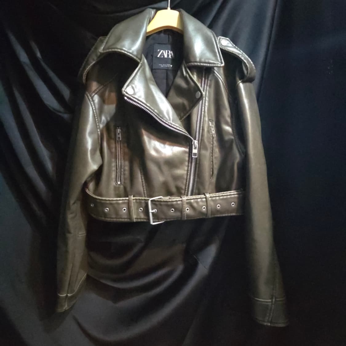 자라 페이크레더 크롭 라이더 워싱자켓 상품이미지2