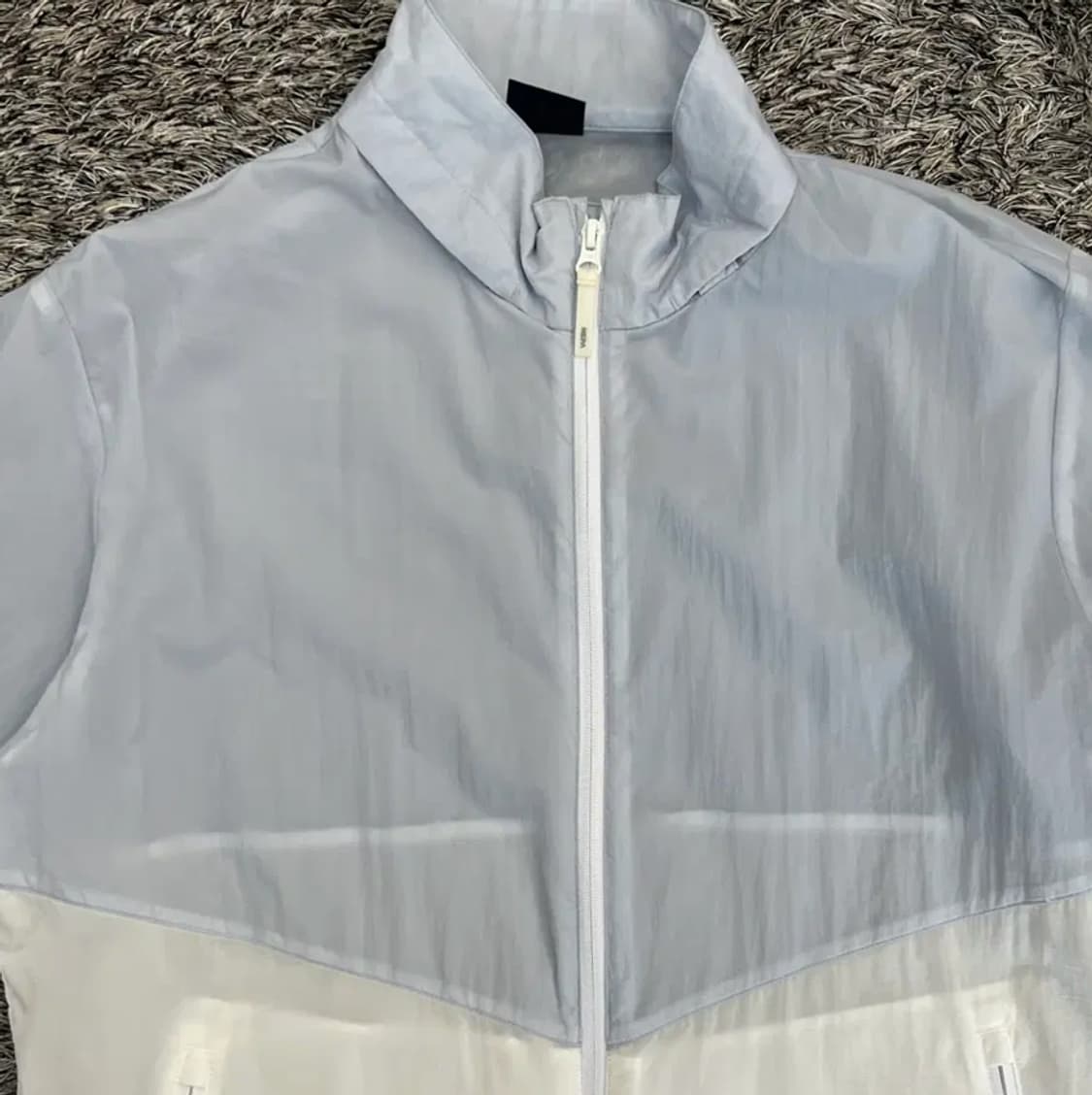 네파 경량 바람막이 (105)모자X 상품이미지2