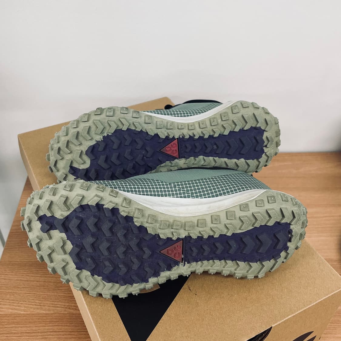 나이키 ACG 마운틴 플라이 고어텍스 클레이 그린 255 상품이미지5