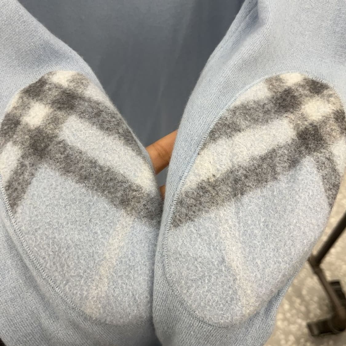 버버리 빈티지 여리 폭닥 체크 엘보패치 연하늘 울 니트 M C08130 상품이미지7