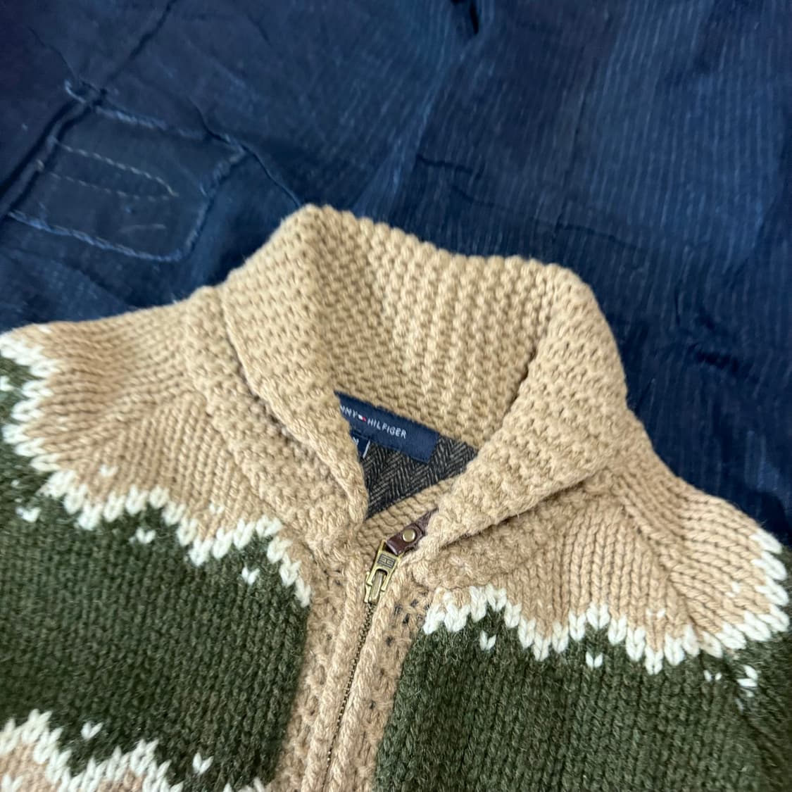 타미힐피거 도그 패턴 코위찬 스웨터 M 상품이미지2