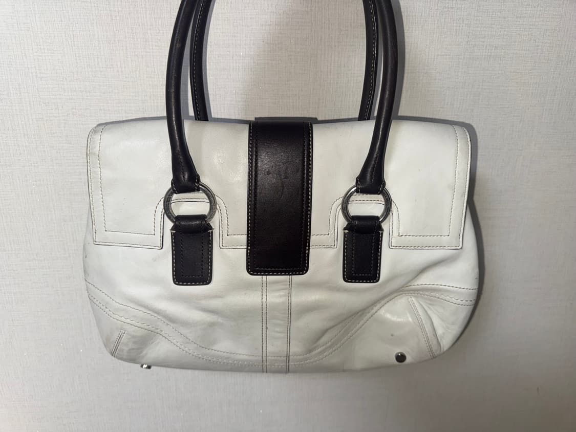 코치 소호 버클 토트백 숄더백 크림 아이보리 상품이미지3
