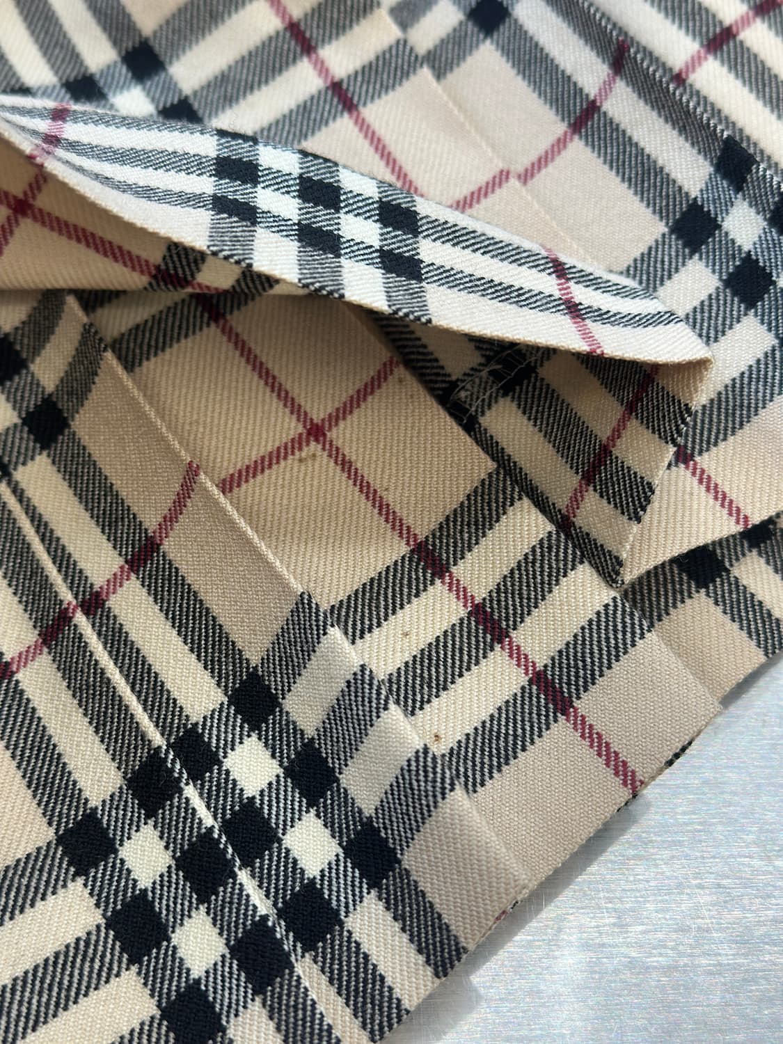 버버리 체크 버클 미디 스커트 상품이미지7