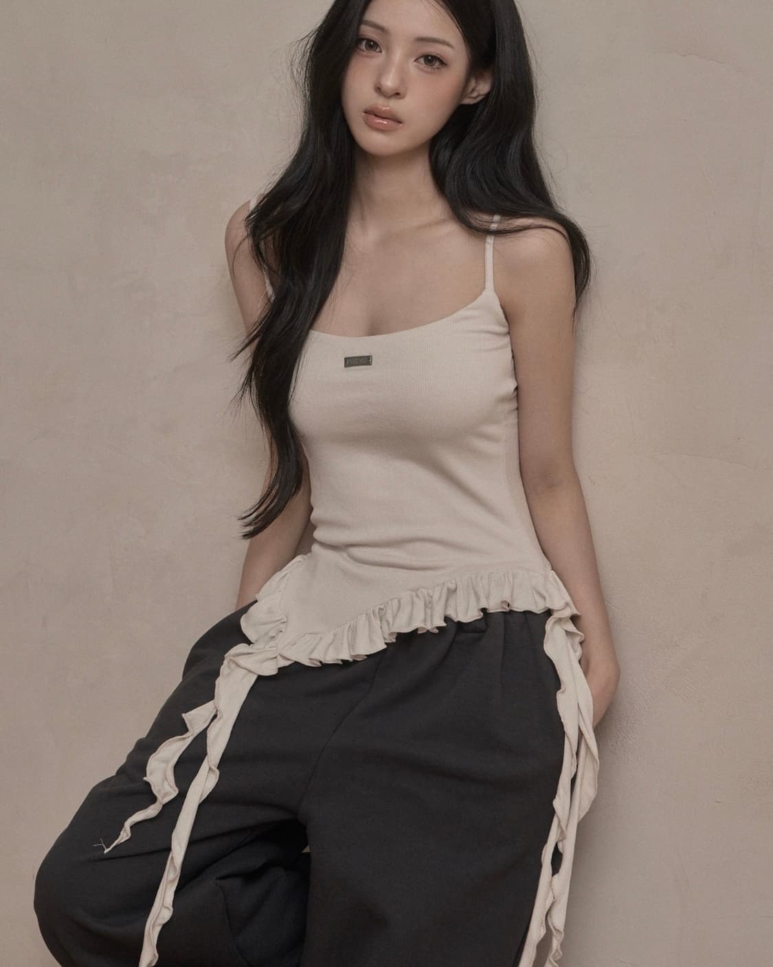 카키포인트 러플 레이어드 슬리브 크림 상품이미지1