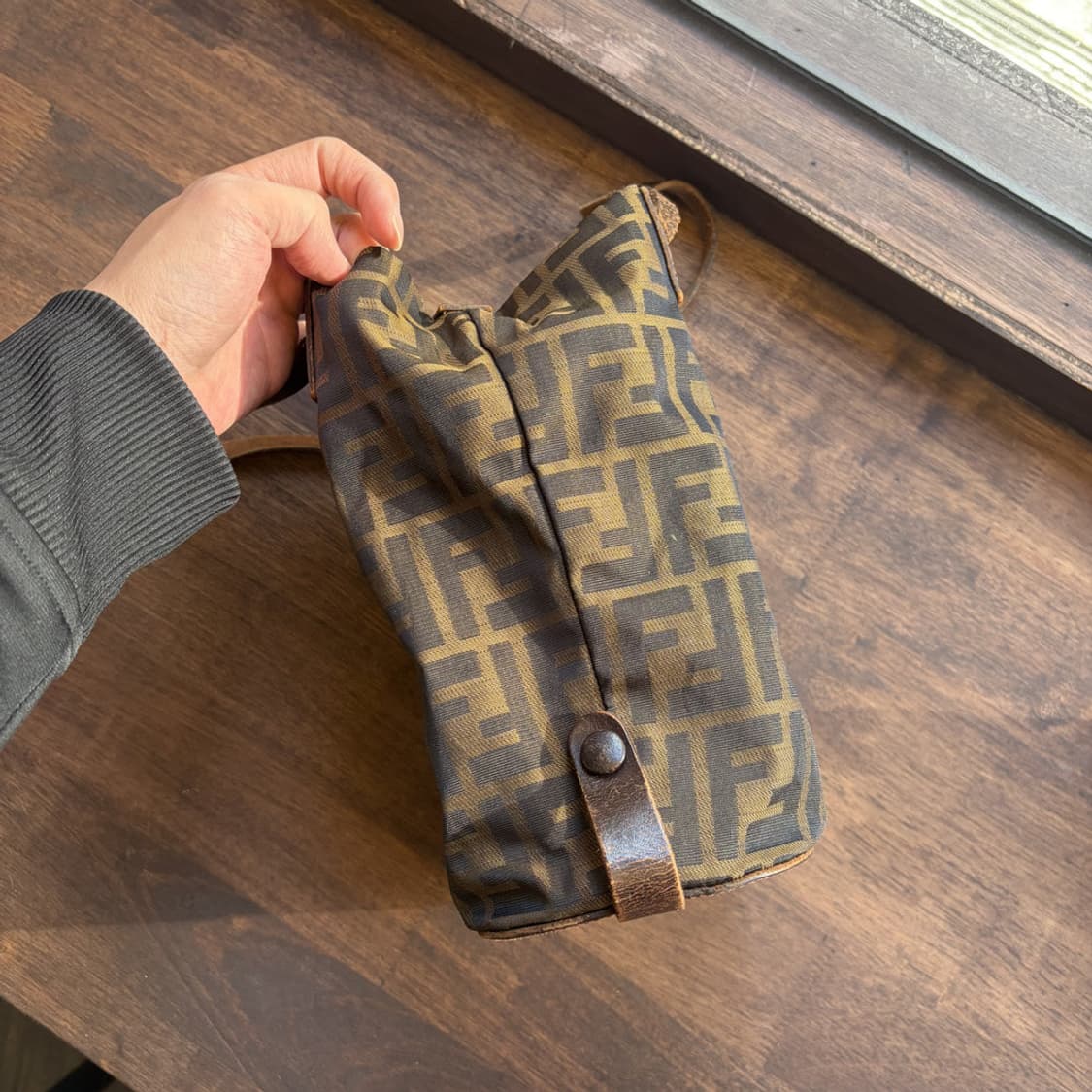 16068 - 펜디 주카 캔버스 핸드백 상품이미지6