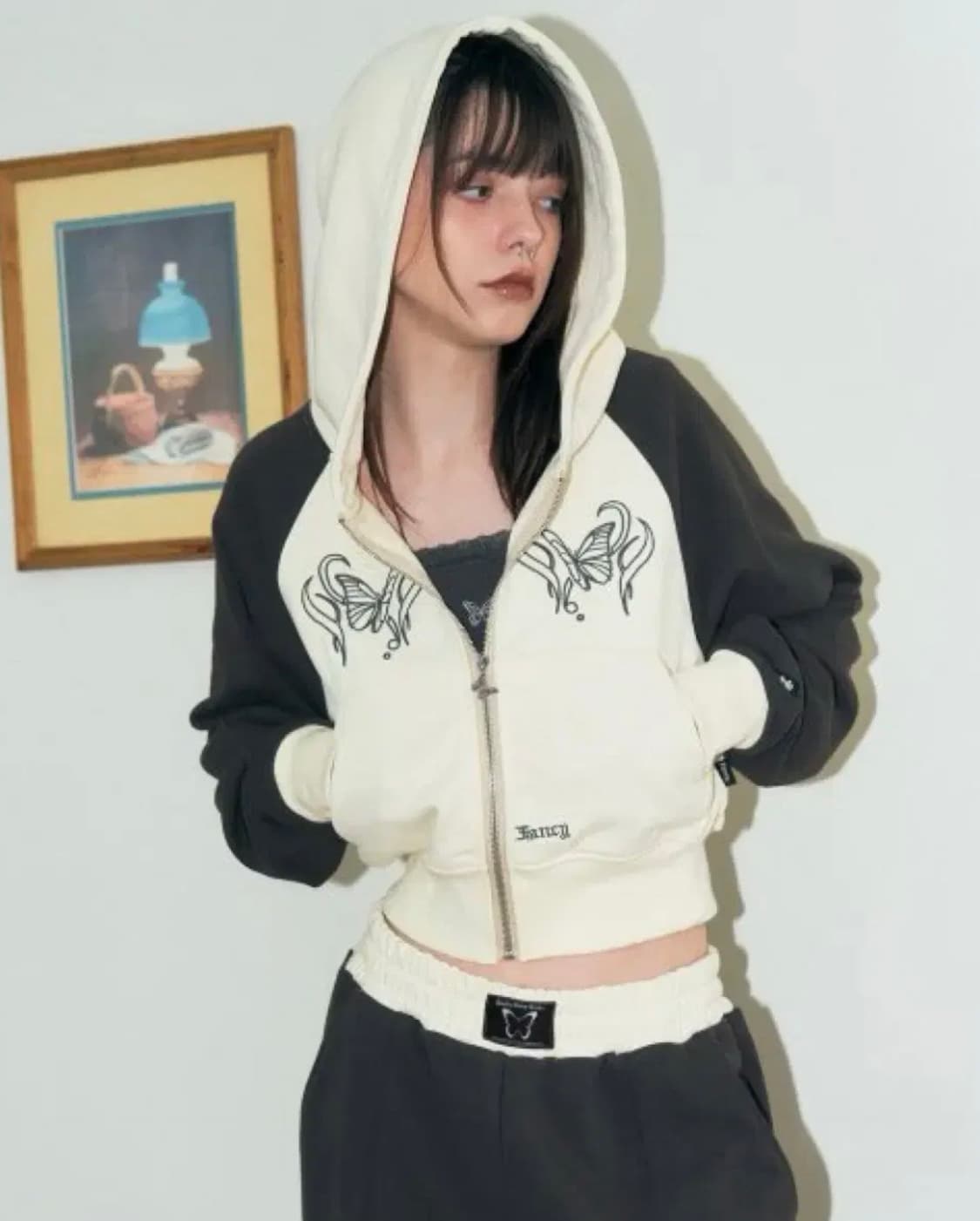 팬시클럽 플루터 후드 집업 (CHARCOAL)_F22ZA934 상품이미지1