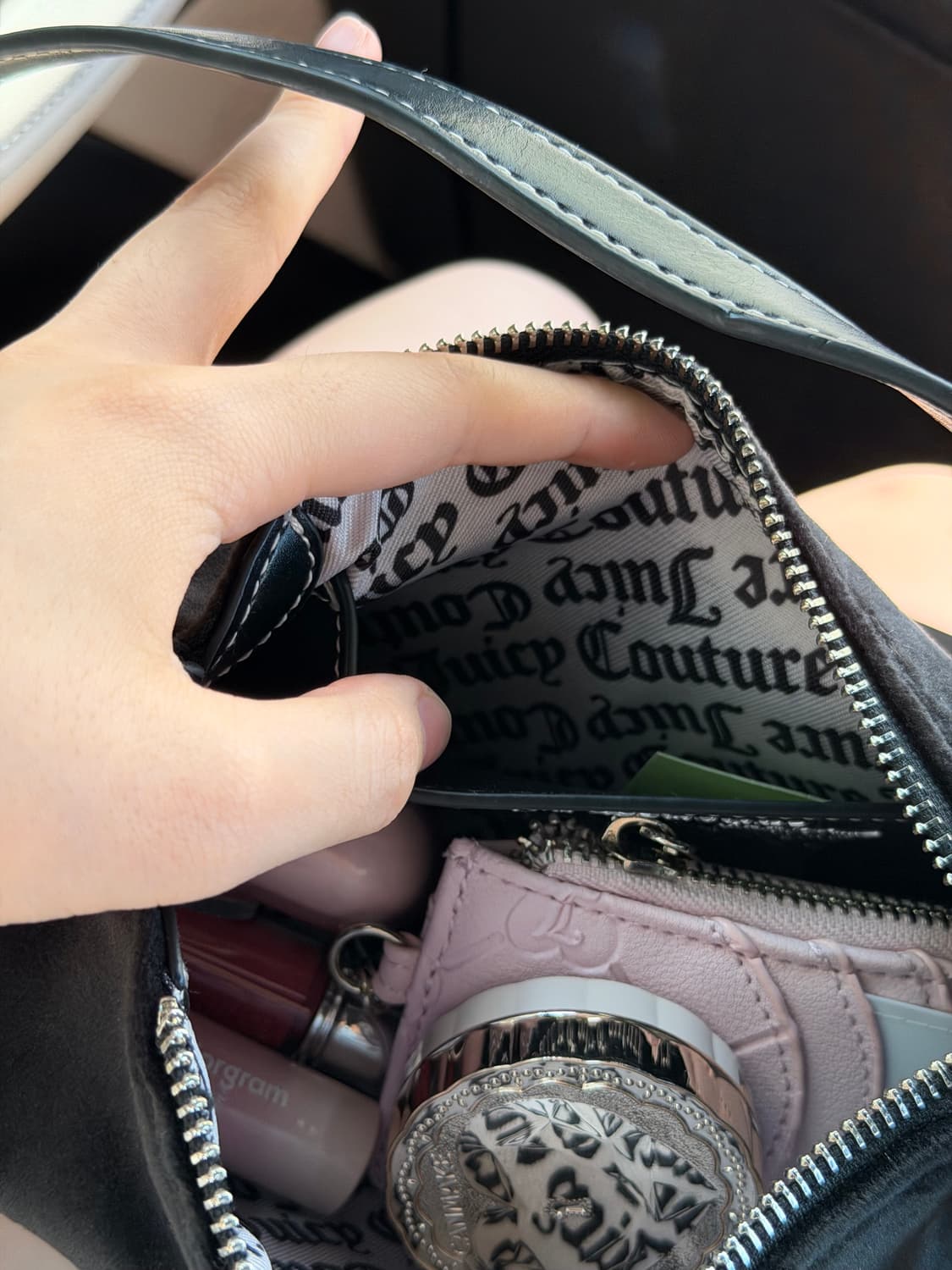 [프리뷰 세일] 쥬시꾸뀌르 블랙 벨벳 숄더백 상품이미지6