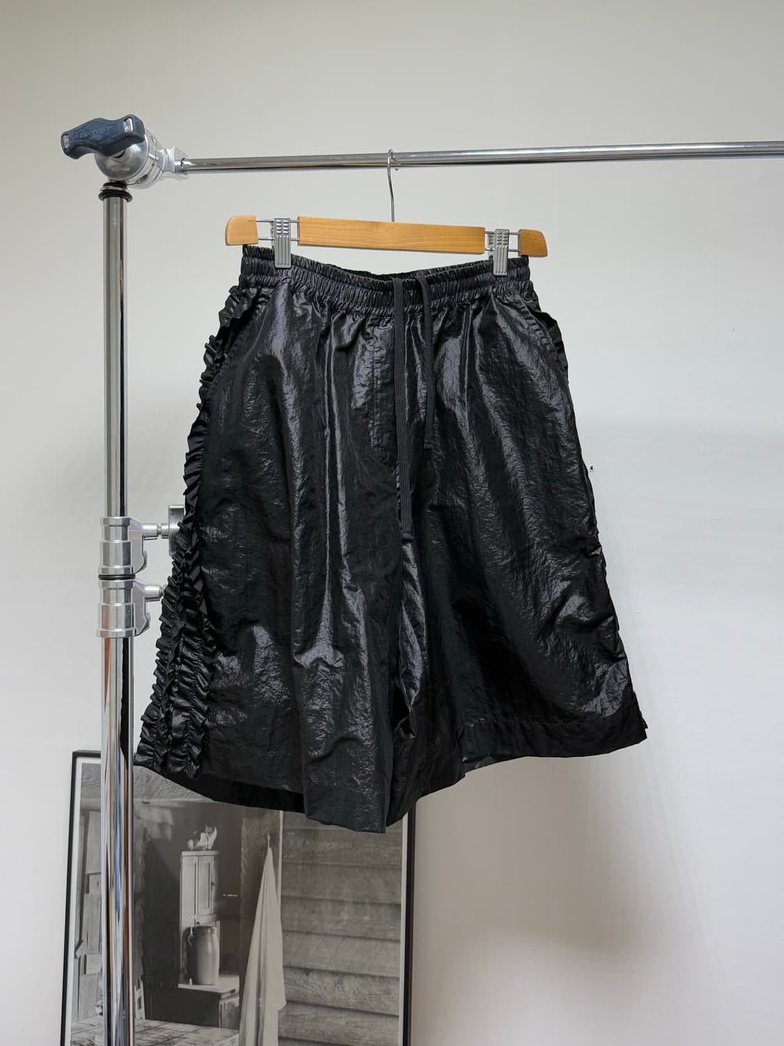 생긴 스튜디오 러플 나일론 퀼로트 팬츠 상품이미지1